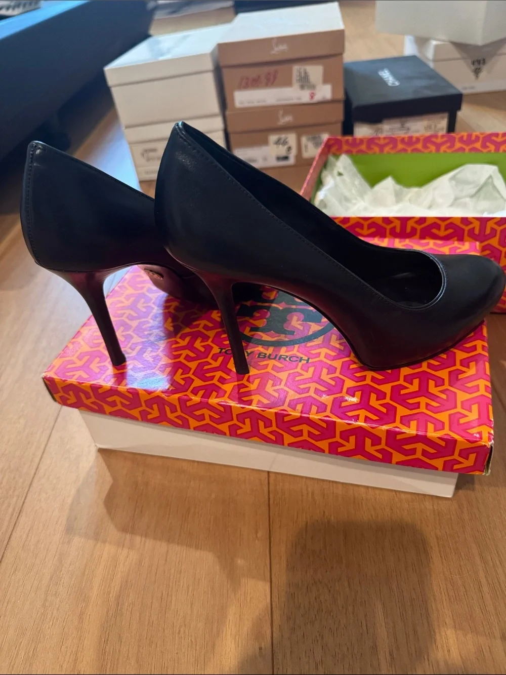 Tory Burch Black Leather Pointed Toe Stiletto Heels